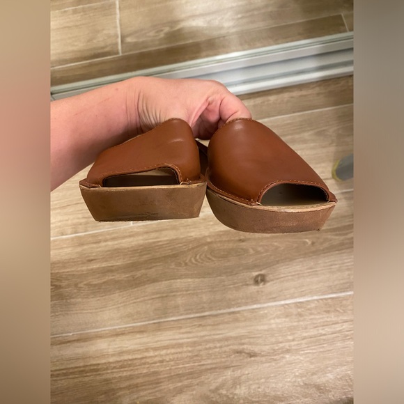 Kenneth Cole Reaction Fine Glass Wedge - Picture 5 of 7